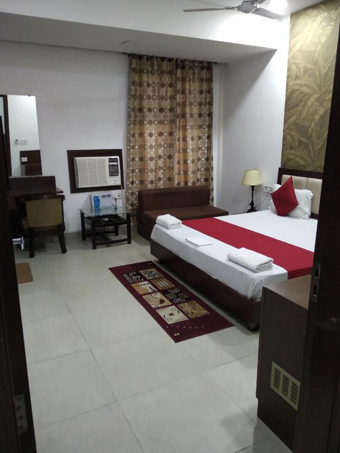 Hotel Popular Amritsar Eksteriør bilde